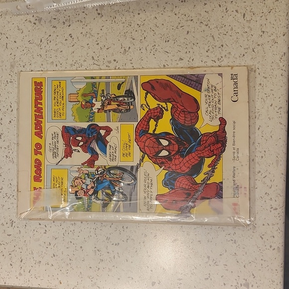 comic spidermen - Picture 2 of 2